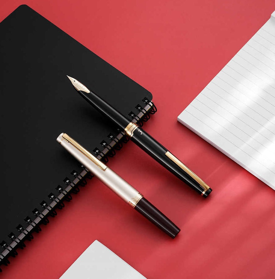 Pilot Elite E95S Fountain Pen Review — 14K Gold Nib, Heritage