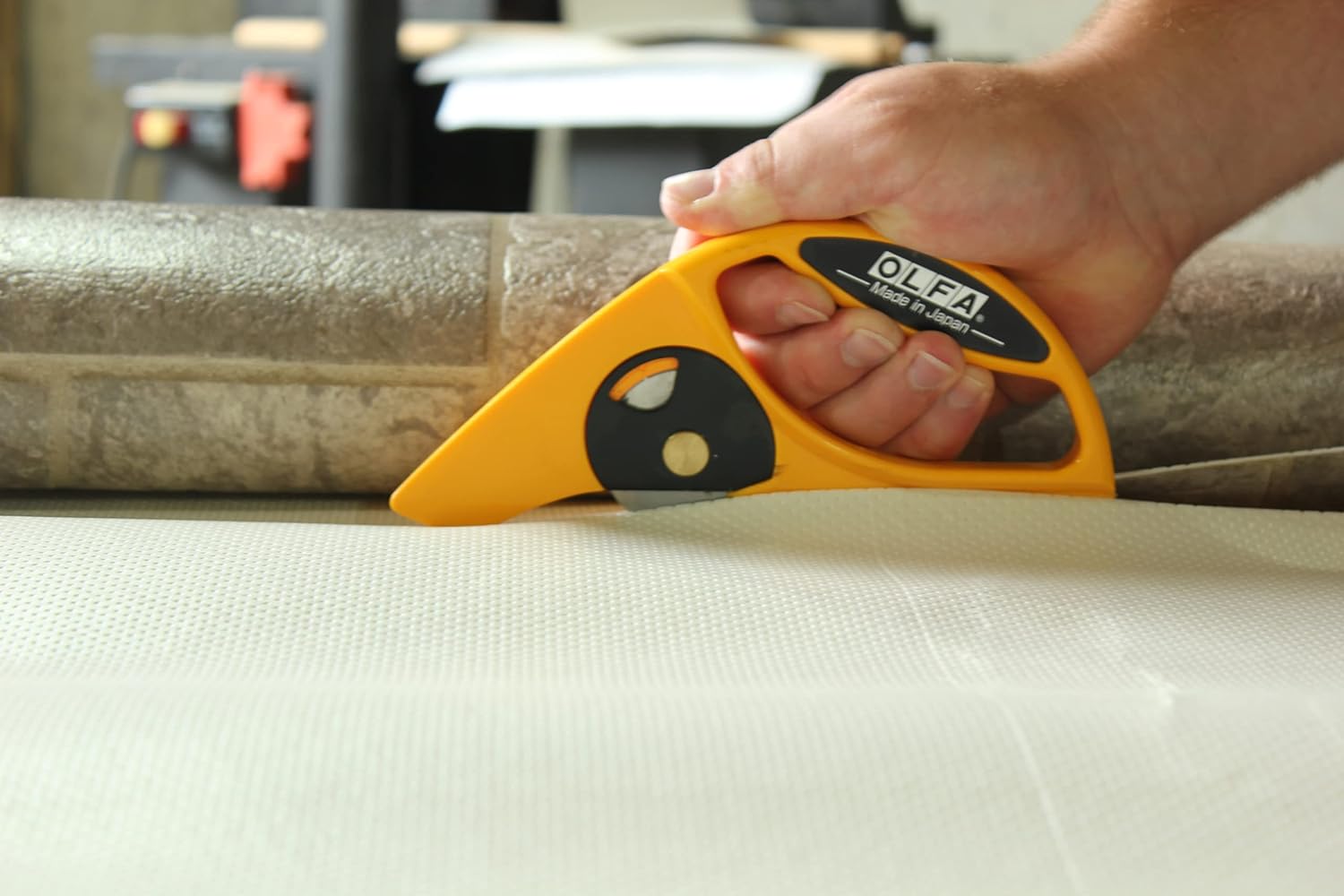 OLFA 45mm Quilting Carpet Rotary Cutter (45-C)