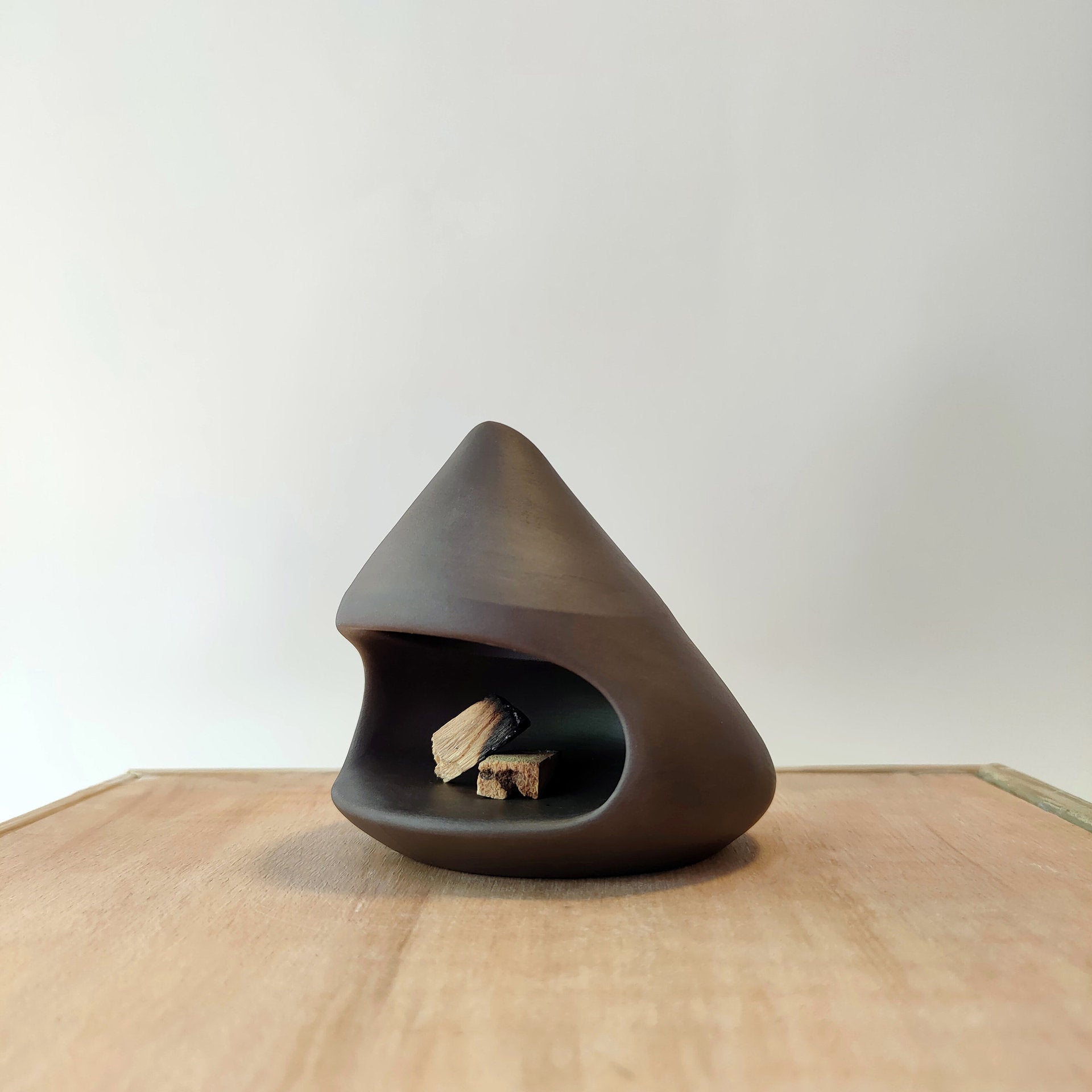 Ceramic Palo Santo Holder for Meditation and Home Décor