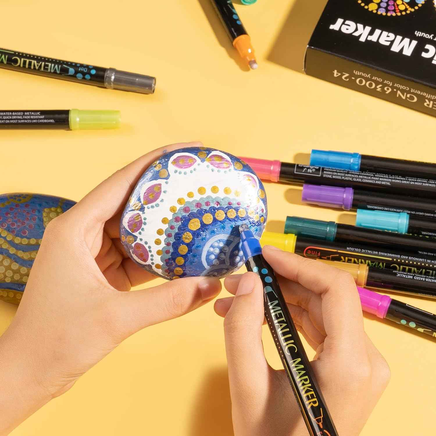 Guangna 24 Colors Metallic Paint Twin Marker Pens with Dot and Fine Tip - TTpen