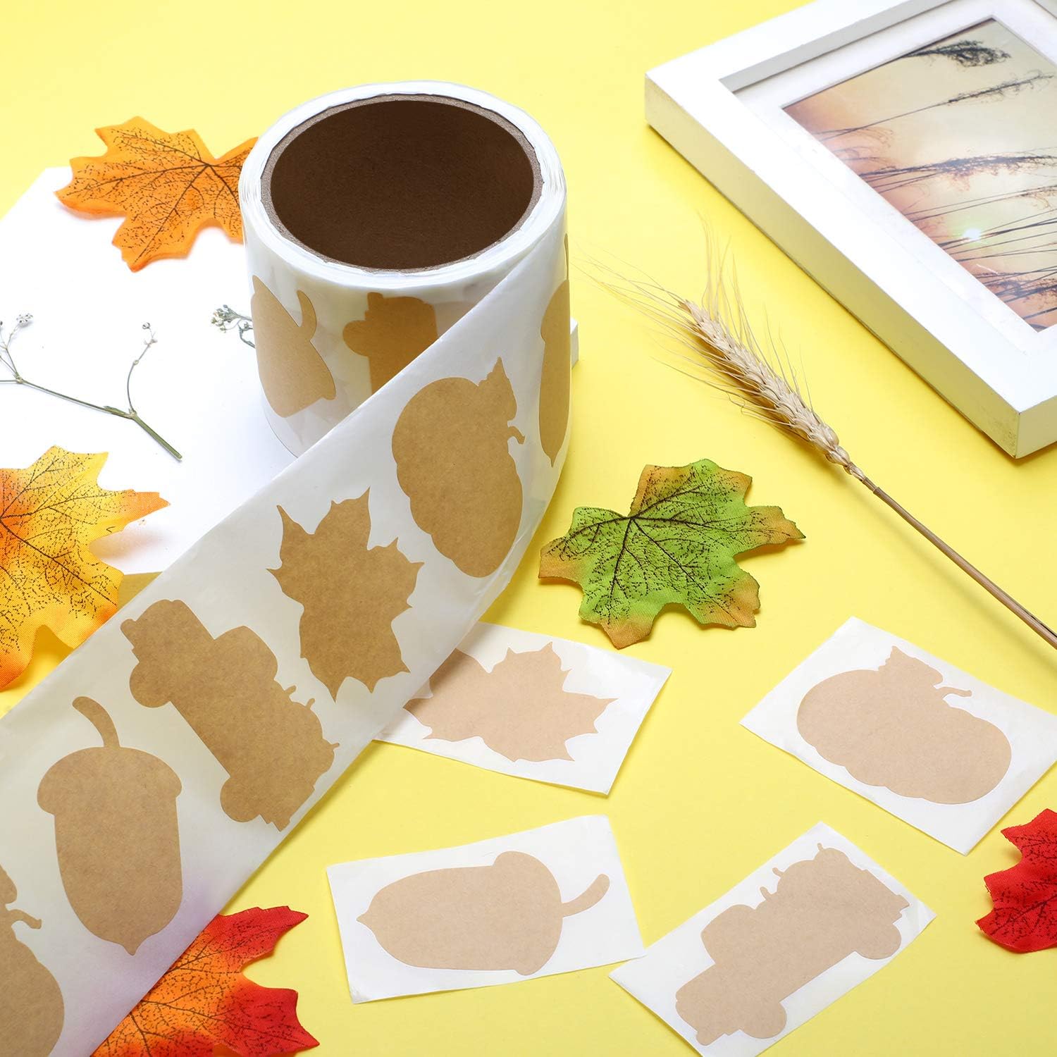 200 Pieces Thanksgiving Fall Leaves Autumn Kraft Paper Labels Stickers