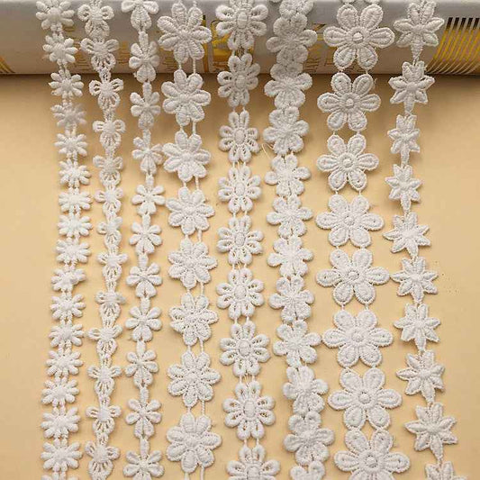1.5-4cm White Cotton Floral Embroidered Lace Trim 10 Yards