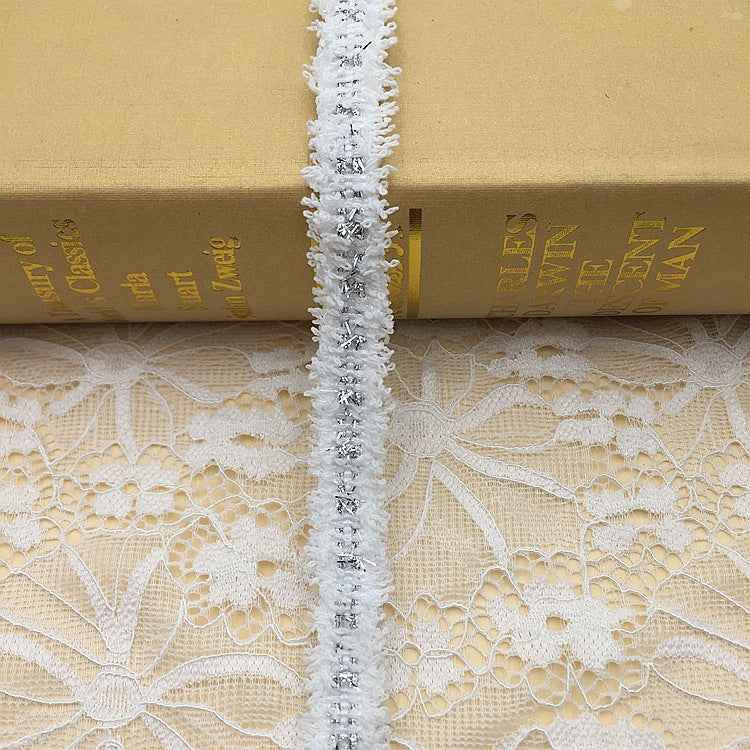 1.5cm metallic fringe trim, white with gold-silver thread highlights