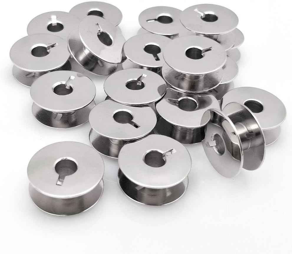 Metallspulen mit zentralem Loch und Fadenführung, mehrere Spulen im Set