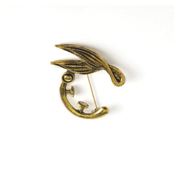 Violet Evergarden auto memories brooch pin, gold-tone crescent with leaf details