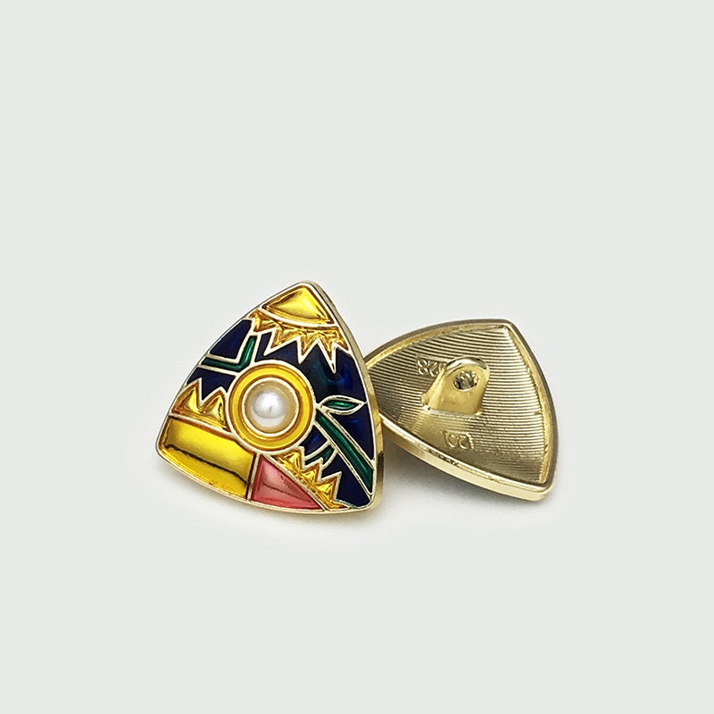 Cloisonné metal button with loop, triangular pattern with pearl-like center, gold border