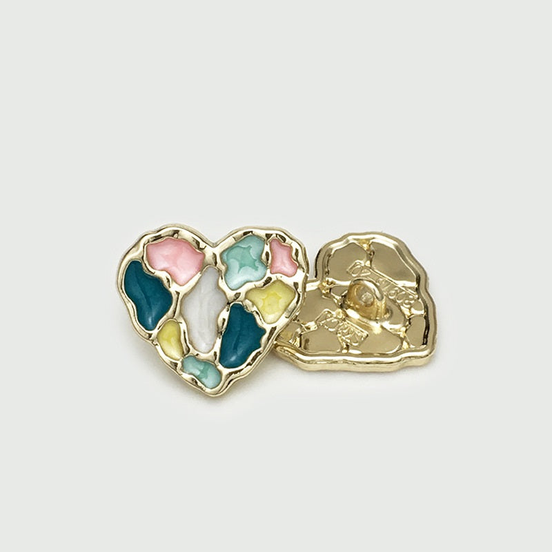 Cloisonné metal button with loop, heart-shaped enamel design with mixed pastel colors, gold frame