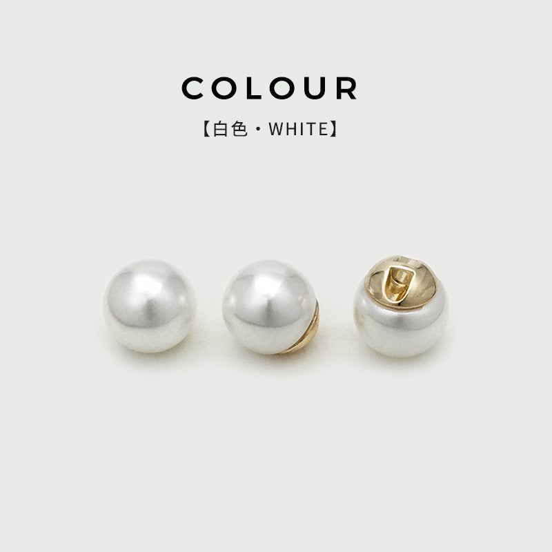 White pearl-effect metal button with concealed hole, round, 10–20 mm