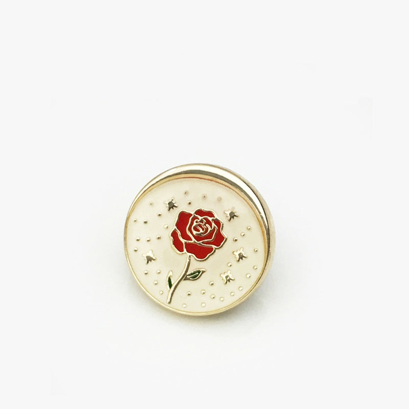 Runder Metallknopf mit Stiel, cremefarben mit roter Rose und goldenen Akzenten
