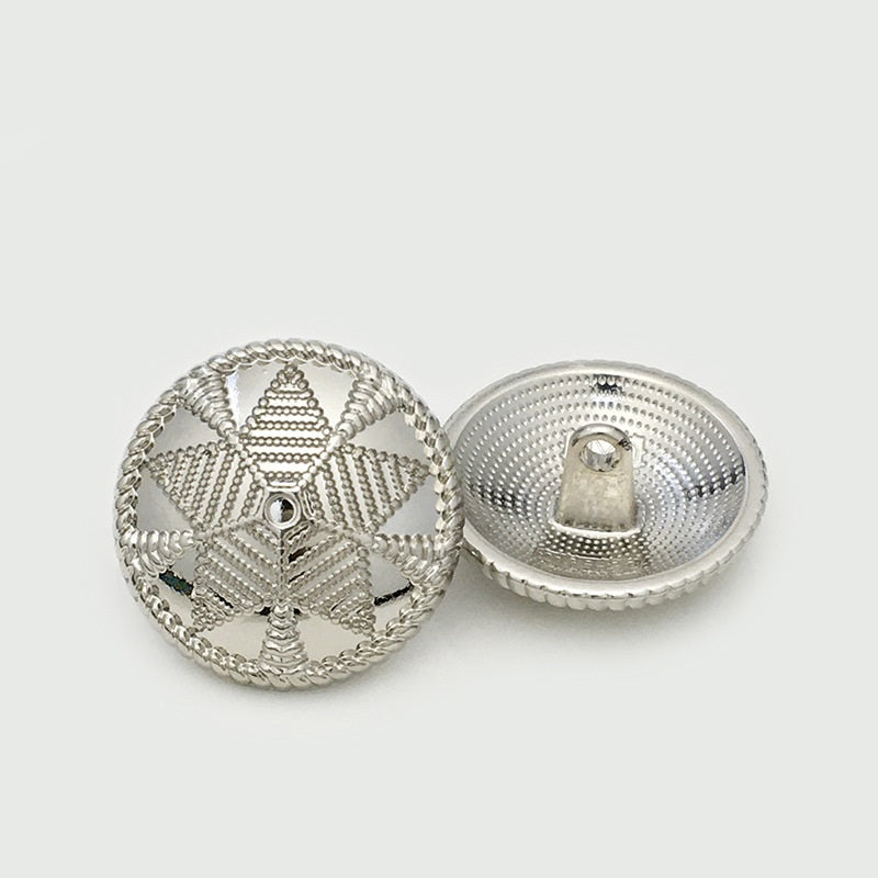 Silberfarbener Metallknopf mit Sternmuster, Schaft; Vorder- und Rückseite