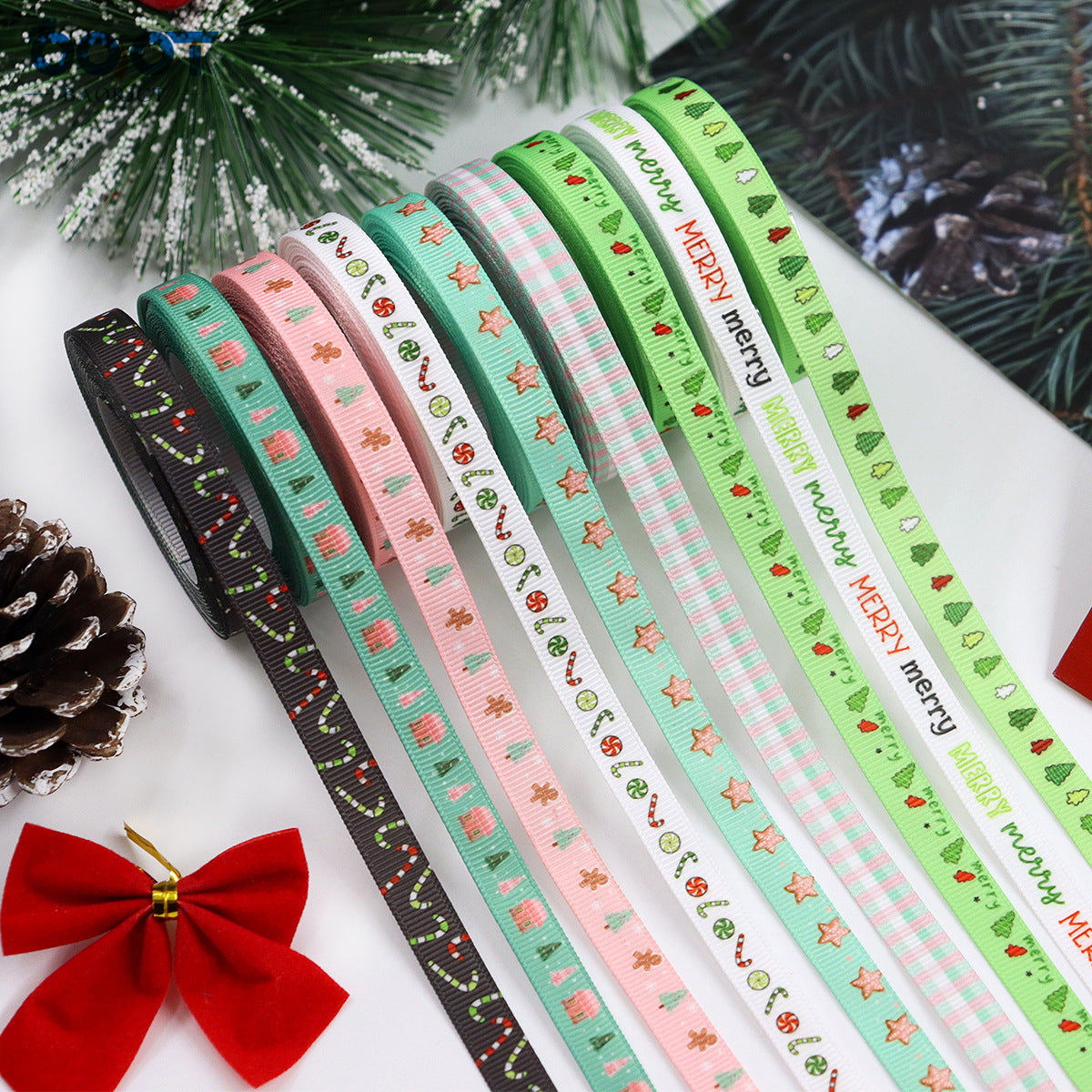 10mm Merry Christmas ribbon set on gifts: green, teal, pink, white and black with “MERRY”