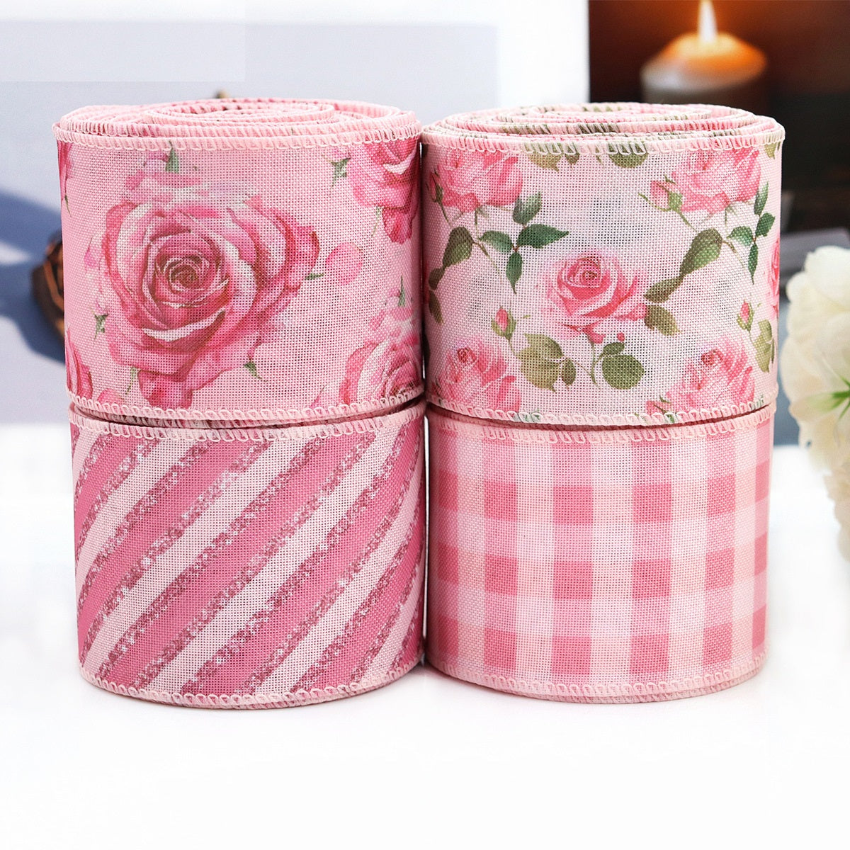 Spitzenband 63 mm, rosa Rosen- und Streifenmuster auf zwei Rollen