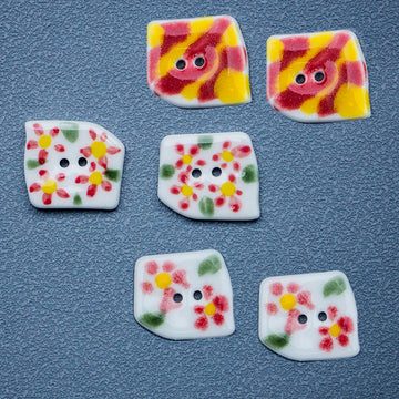 Trapezoidal ceramic buttons, hand-painted flower & flame ice-cream, 2 holes, 4 pcs