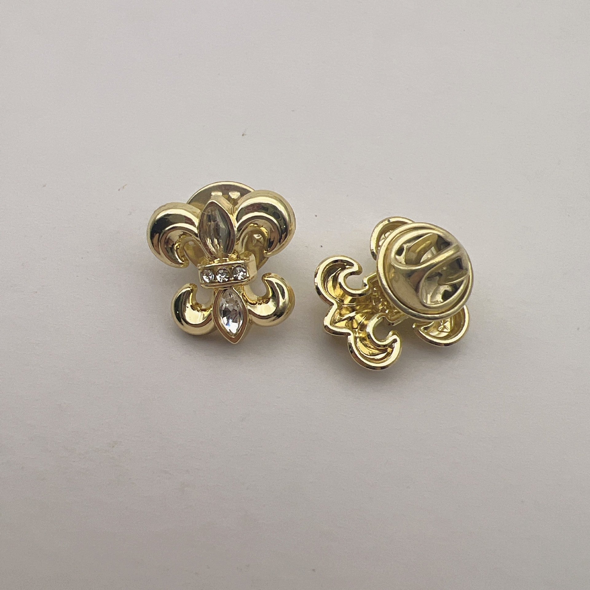 18mm High-Gloss Bee brooch, clear stones, gold-tone metal