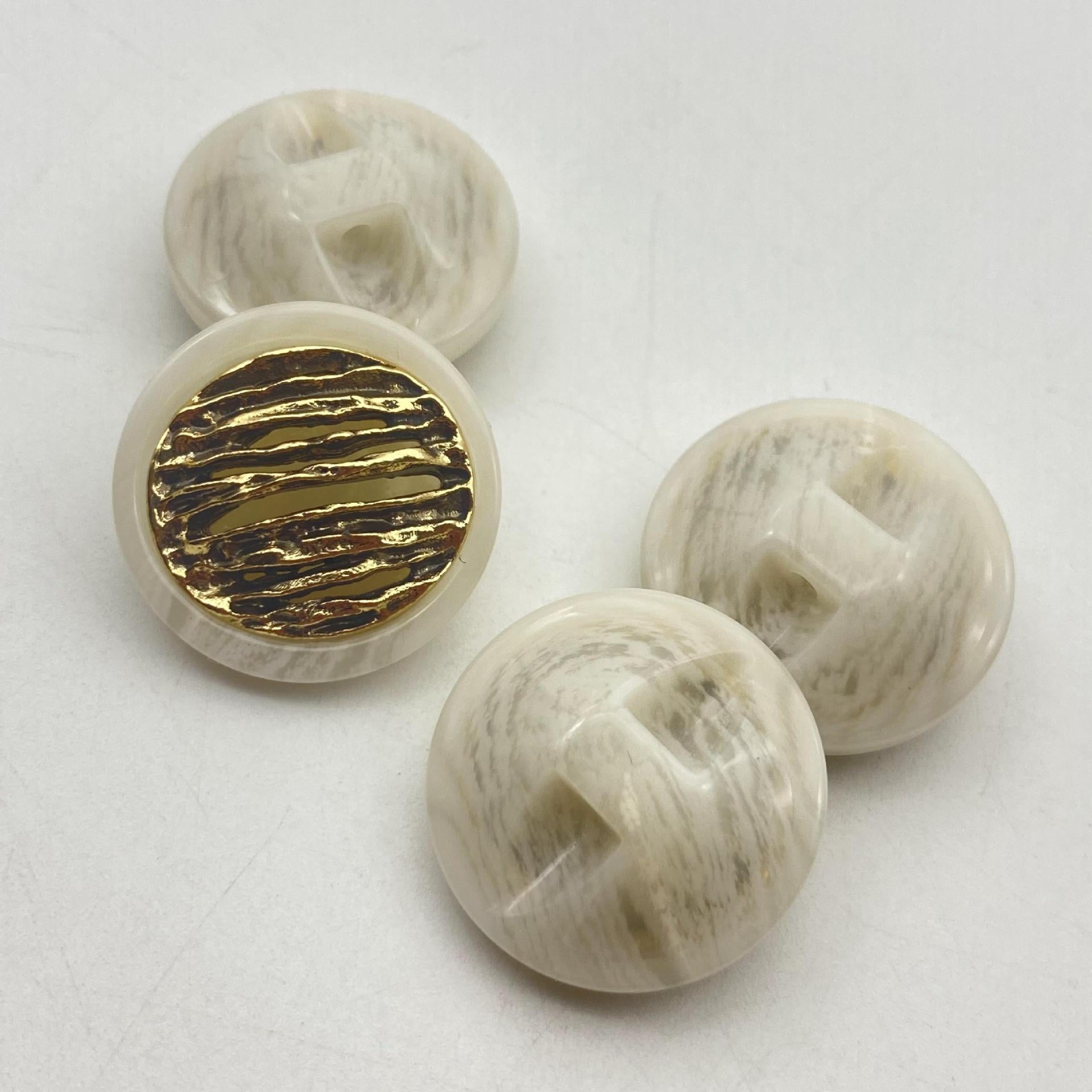 Cream marble 25mm resin button, gold ridged face and gold-tone chain mesh rim