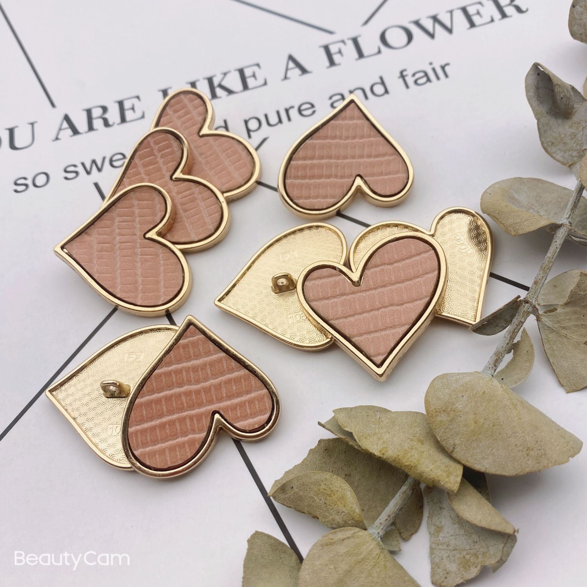 Heart buttons in pink and brown tones, gold-tone borders, metal shanks, 25mm, 10pcs