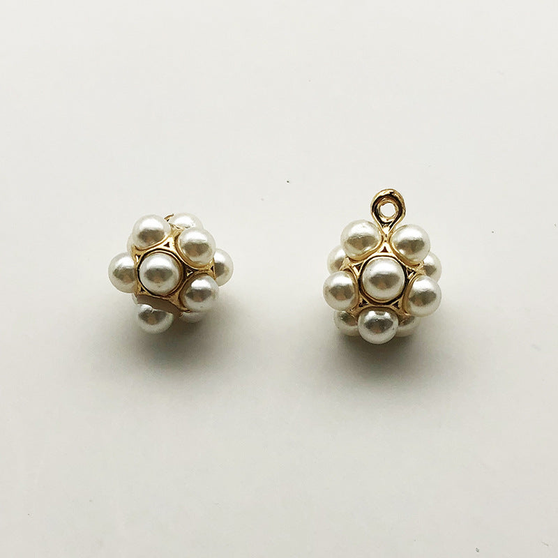 White pearl-look metal shank buttons, bead cluster with gold-tone loop