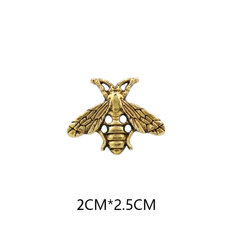 Gold-tone bee brooch pin, 2cm x 2.5cm, detailed wings and striped body