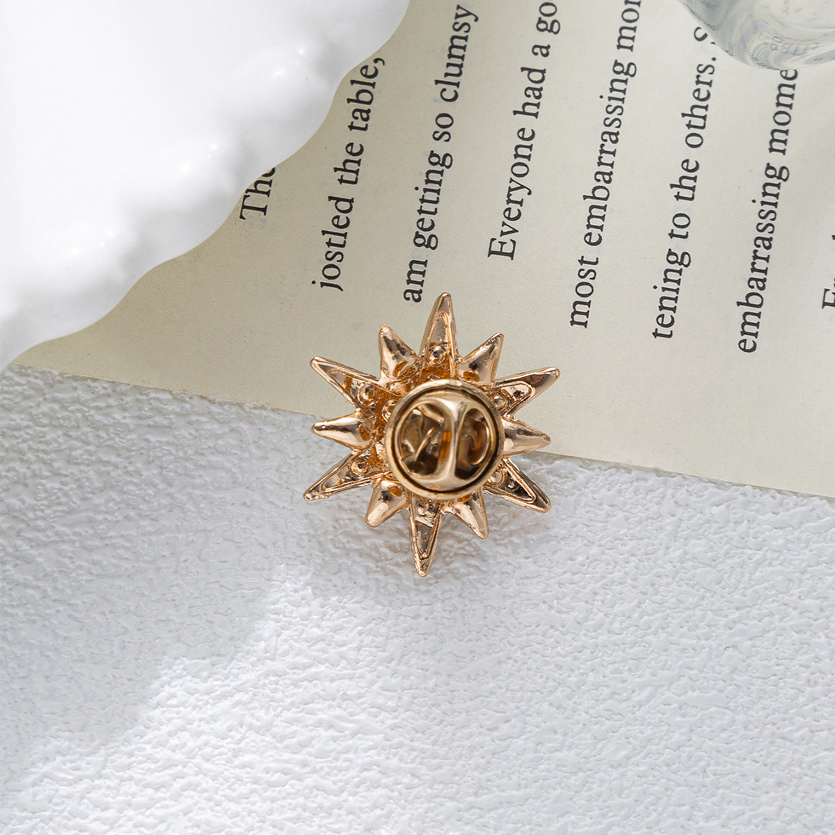 Gold-tone hexagram shirt collar pin with clasp and all-diamond rhinestone star