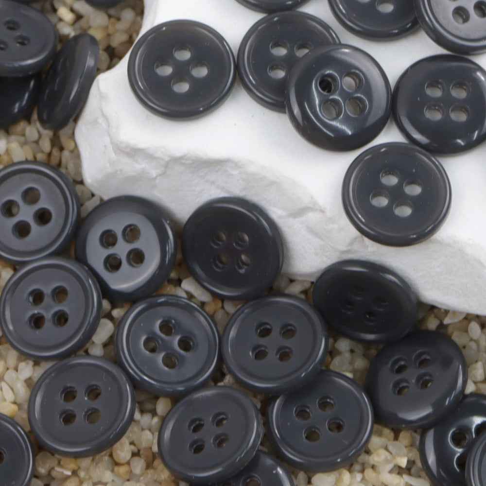 Dark gray 4-hole round urea buttons, assorted pieces