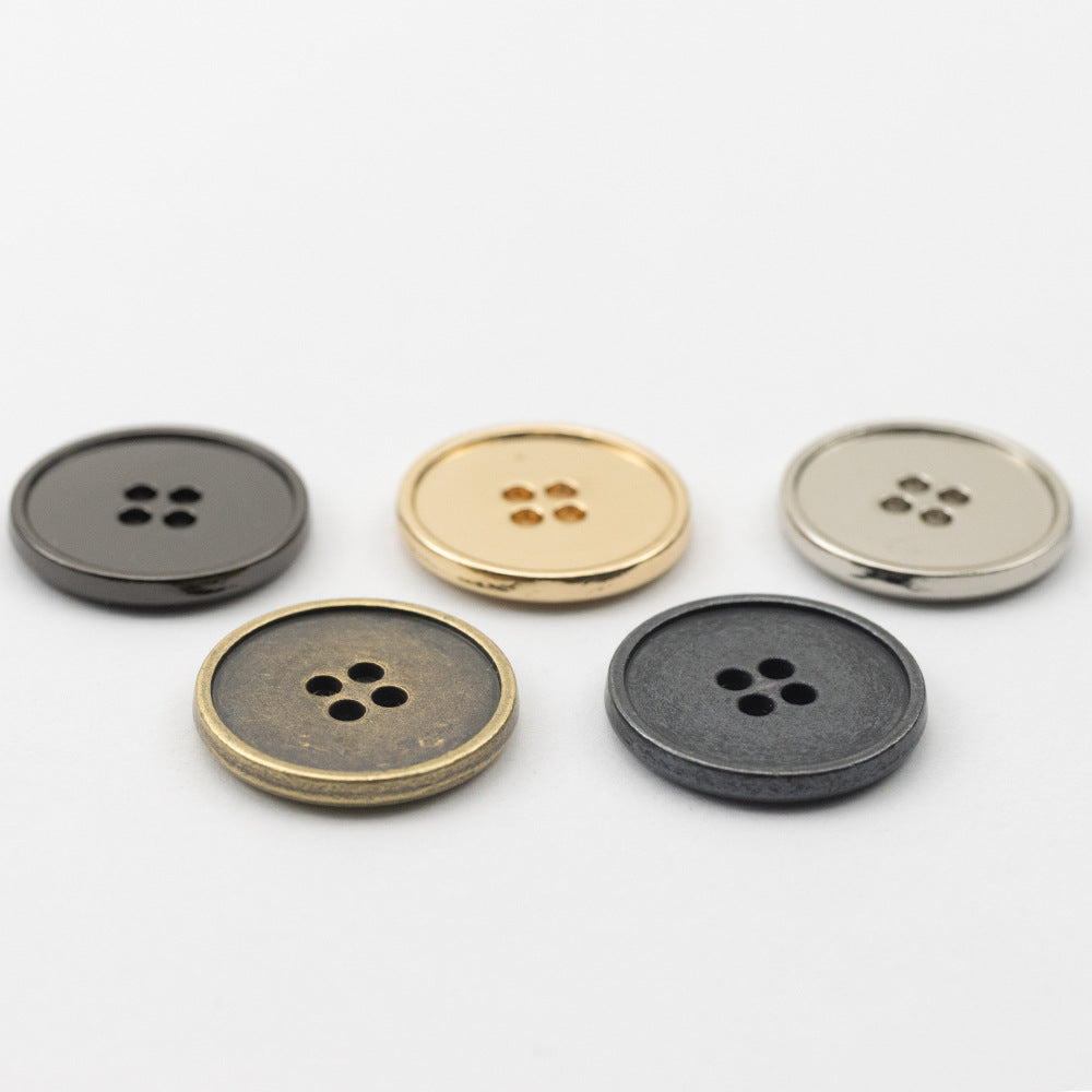 Runde Metallknöpfe mit 4 Löchern, mehrere Farben: Grau, Bronze, Gold und Silber