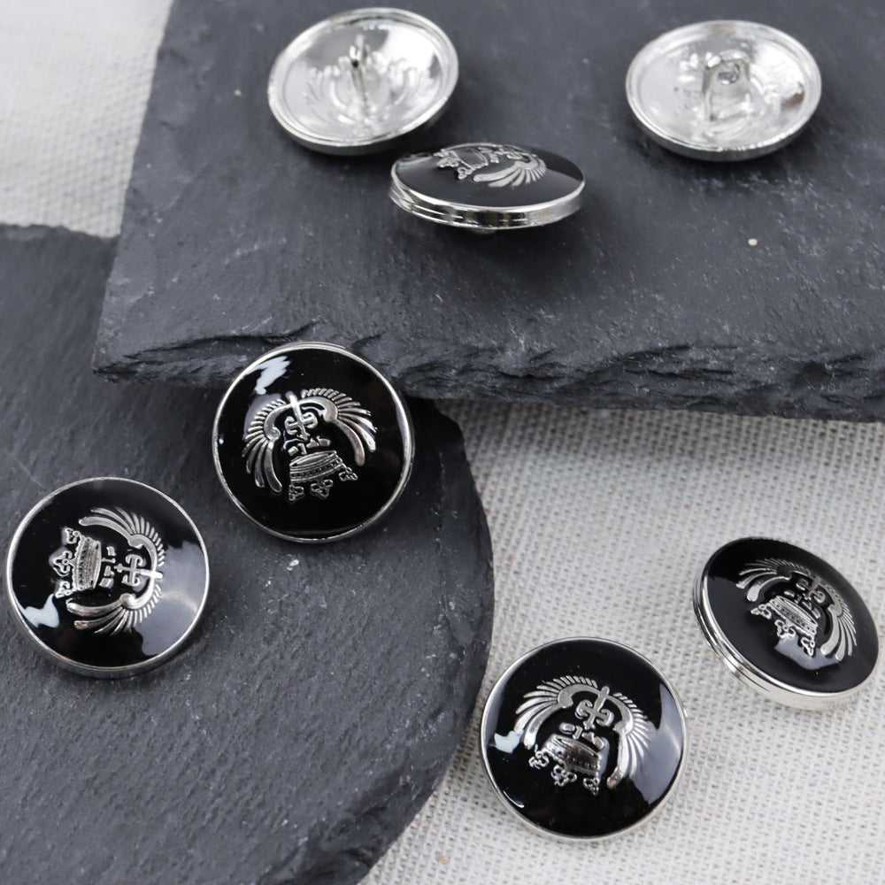 Black crown buttons with silver-tone rim and crest, 11.5–25mm, 30 pcs
