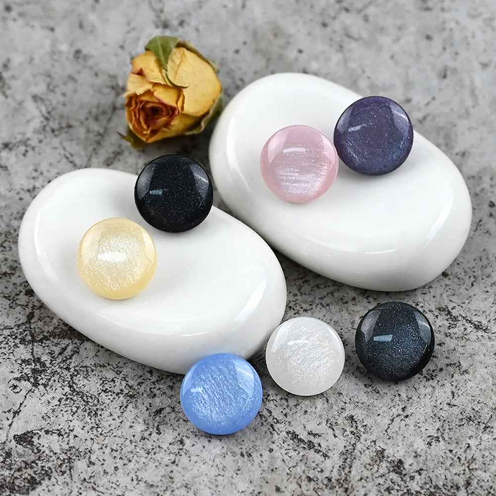 Glitzer-Perlmutt-Mushroom-Shankknöpfe, schwarz, rosa und violett für Kinderkleidung
