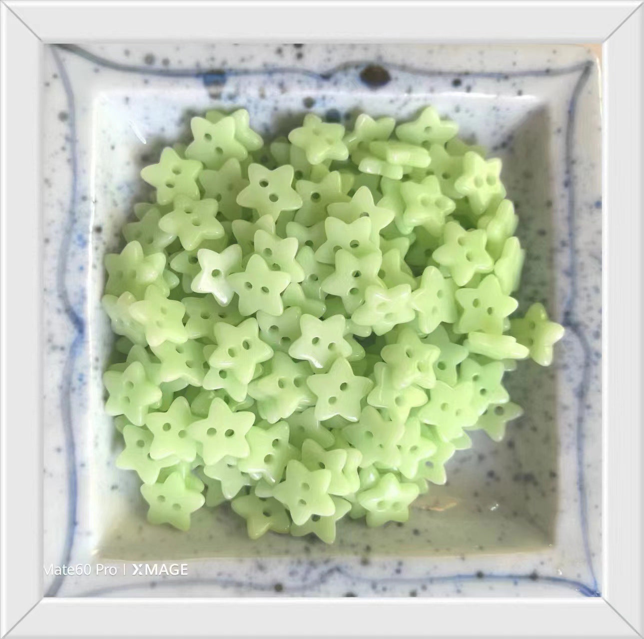 Light green star ceramic buttons for children's clothing, 50 pcs