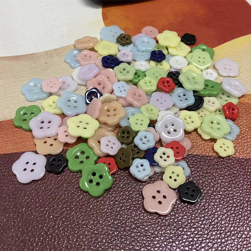 Ceramic flower-shaped 4-hole buttons, assorted colors (10 pcs)