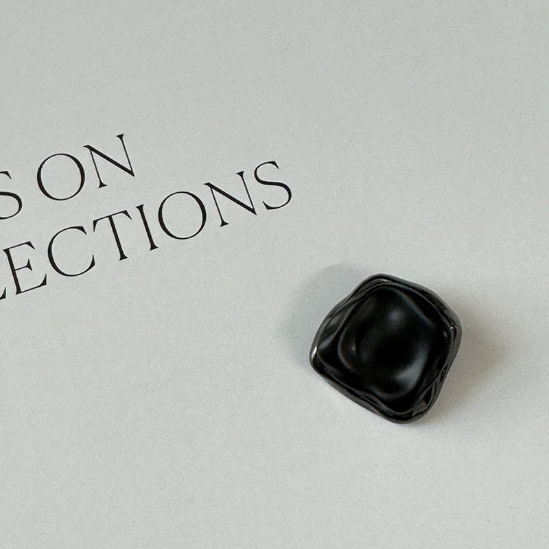 Gun Black square metal button front, textured metallic finish, 18–25 mm