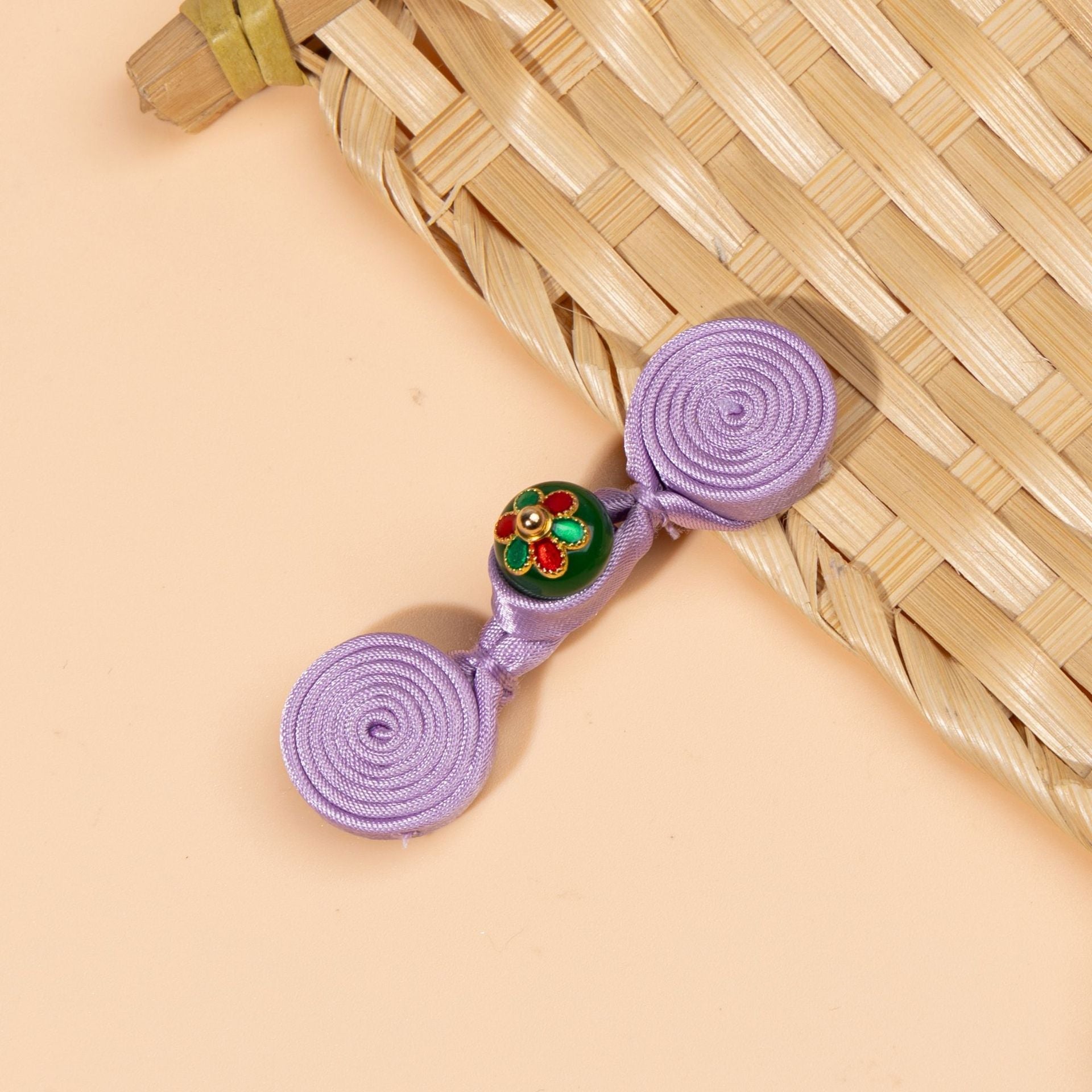 5pcs pankou Chinese button set, lavender cord with two spiral buttons and green ornament