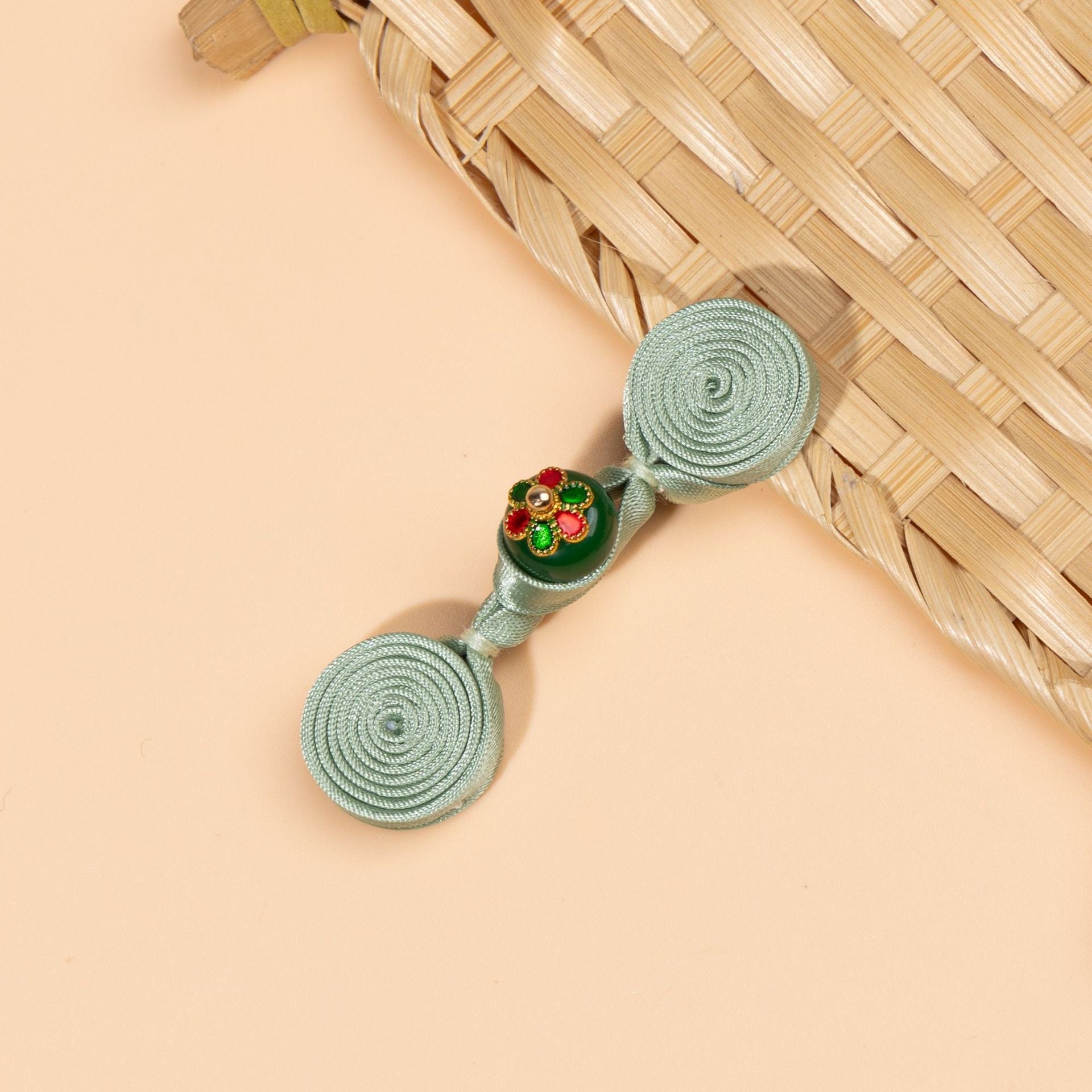 5-pack Chinese knot buttons, light green cord with green floral center and spiral discs