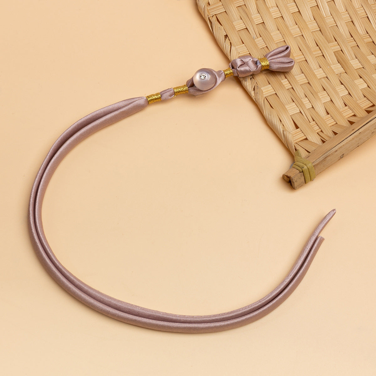 Cheongsam pankou braided button cord, mauve with round rhinestone button