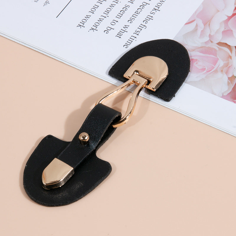 Black leather sew-on toggle with metal buckle, 11.5 cm length