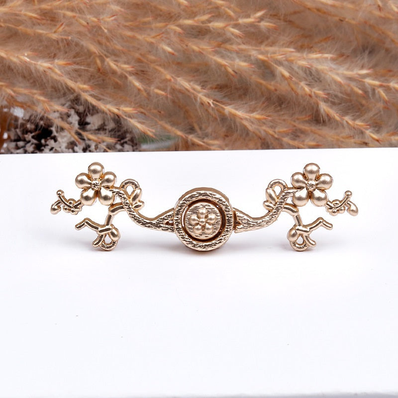 5cm metal frog button, champagne gold finish with plum blossom medallion and looped knots