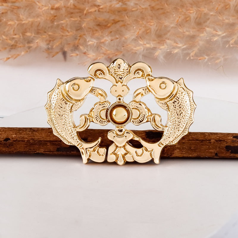Chinese style carp frog button, gold-tone metal with two fish shapes and round center stud