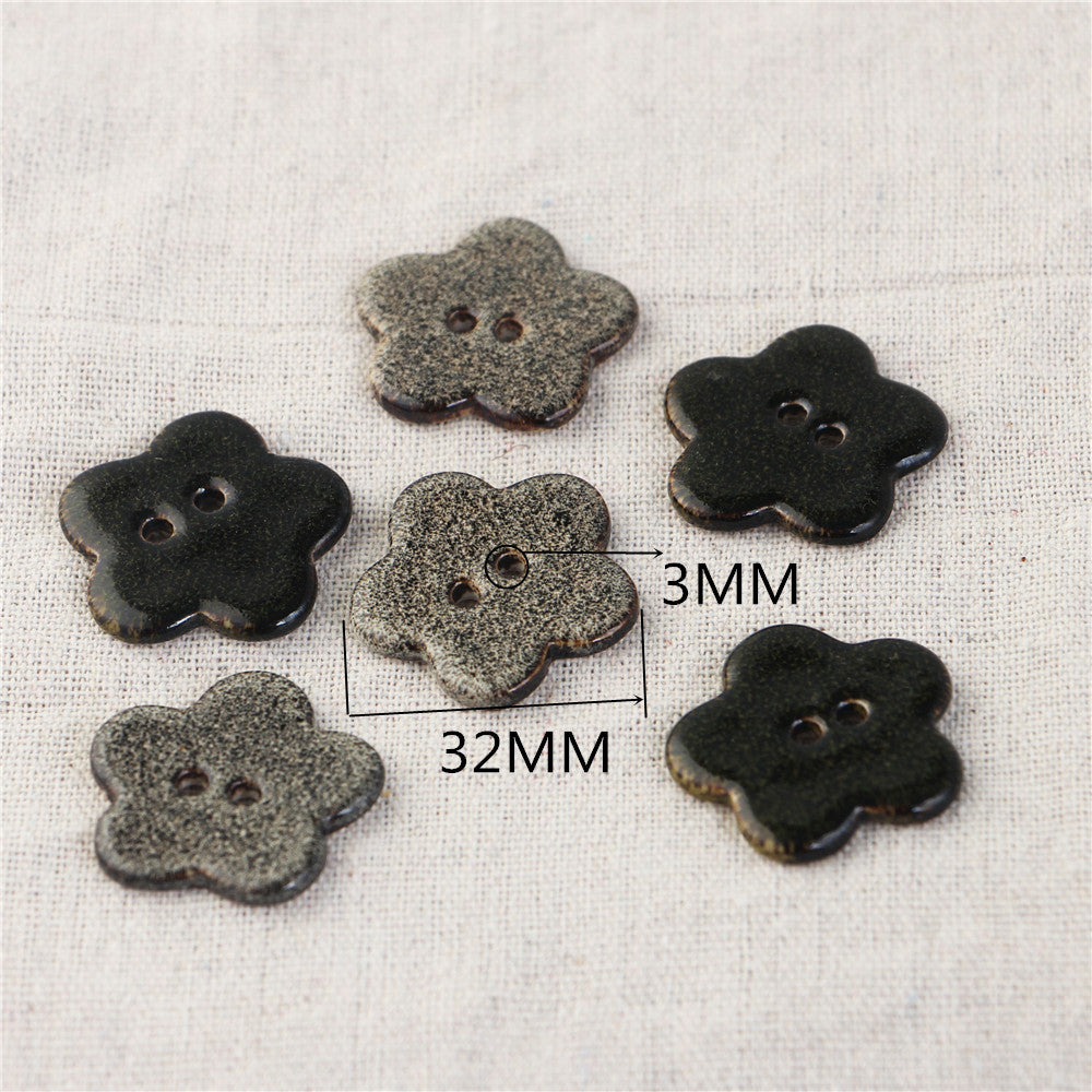 Clover ceramic 2-hole sewing buttons, black & gray, 3 pcs, 32mm