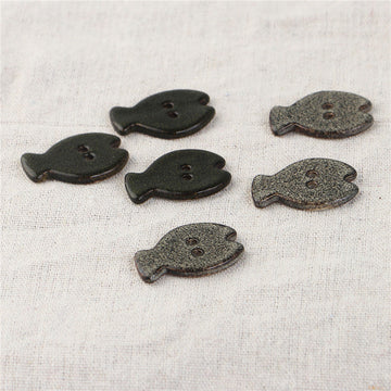 Fish-shaped ceramic buttons, black and gray, 2-hole, 33x24mm (set of 3)