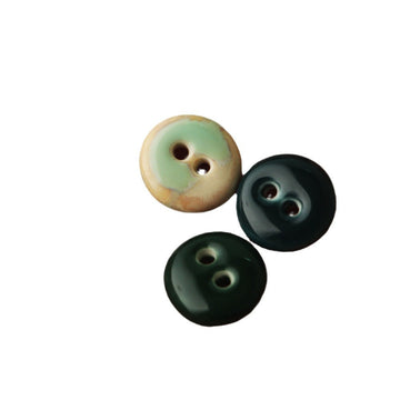 18mm ceramic sewing button set, two-hole round in dark green and dark blue (4 pcs)