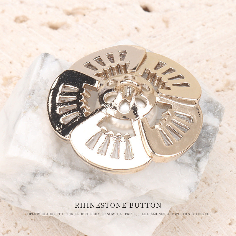 Silver-tone rhinestone & pearl button backplate, metal shank and prongs