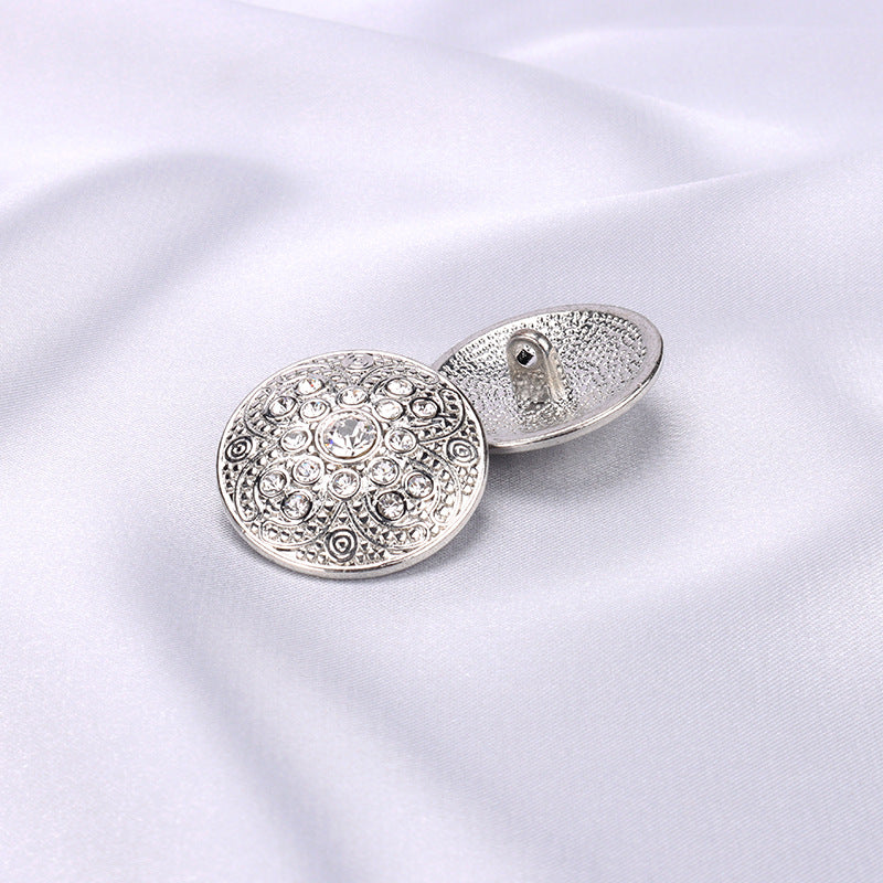 Schaftknopf mit Strass, silberfarben, runde Platte mit sichtbarem Loch