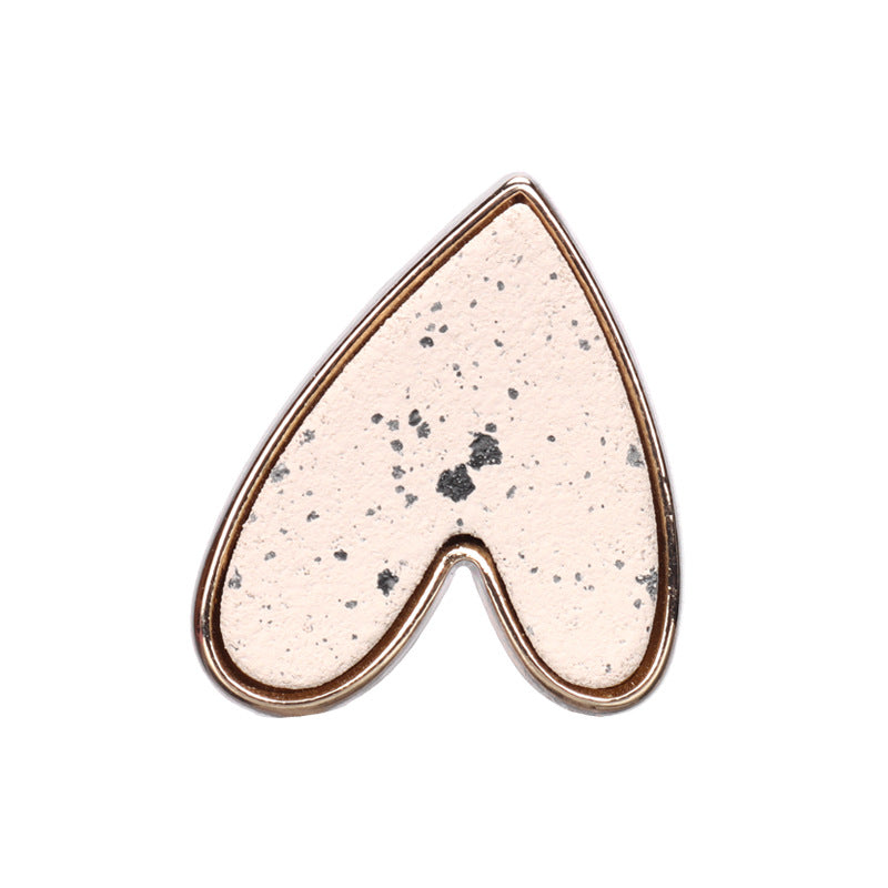 Heart-shaped metal shank button, beige speckled front with metal shank