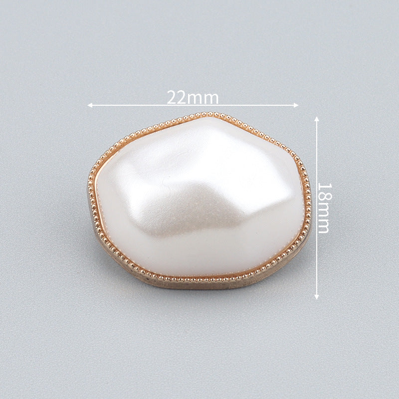 22mm oval pearl-look button with gold beaded edge