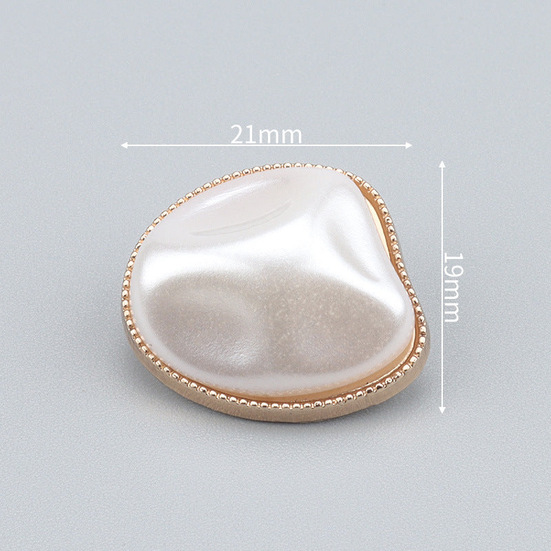 21mm oval pearl-look button with gold beaded edge