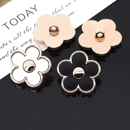15/20mm White Black Floral Shaped Metal Resin Shank Buttons 12pcs