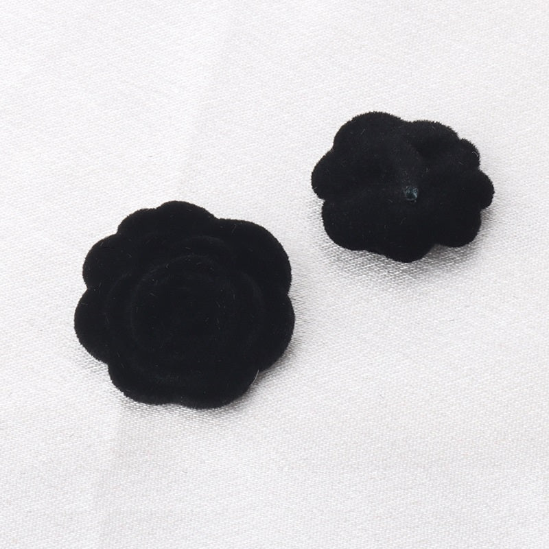 Black velvet buttons (15/21/25mm), rose and round flower shapes, 2 holes