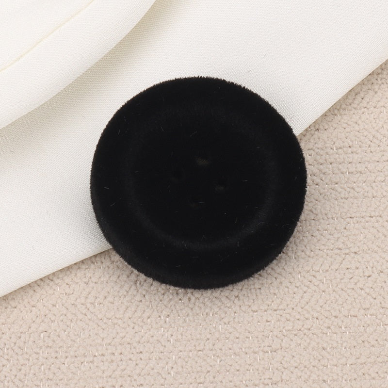 Schwarzer flockiger Rundknopf aus Harz, 18/21/25 mm, 15er Pack
