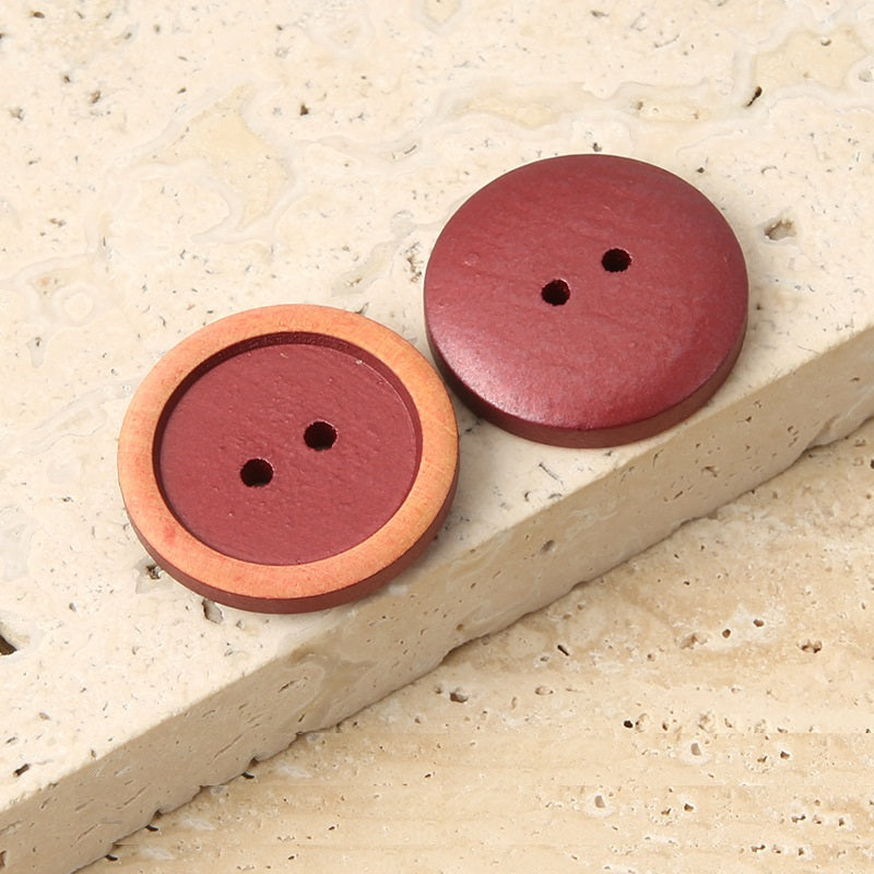 Round wood buttons, 2 holes, distressed natural with red paint, 11–25 mm (pair)