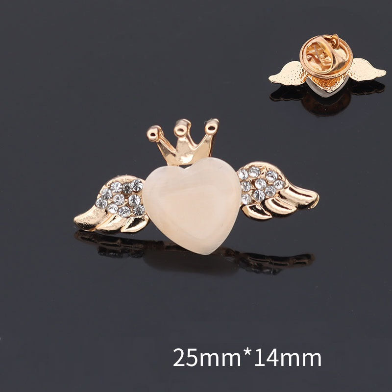 Golden heart angel brooch with crown and rhinestone details, 25mmx14mm