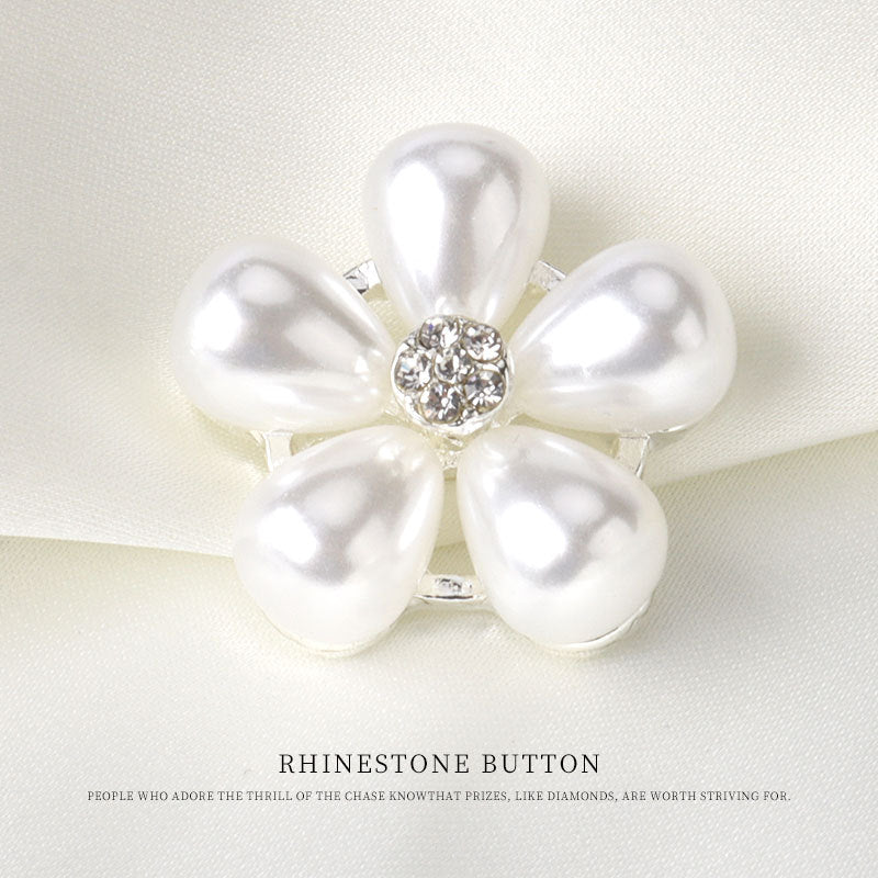 Pearl flower rhinestone button, white pearl petals and gold-tone shank, 0.9 inch